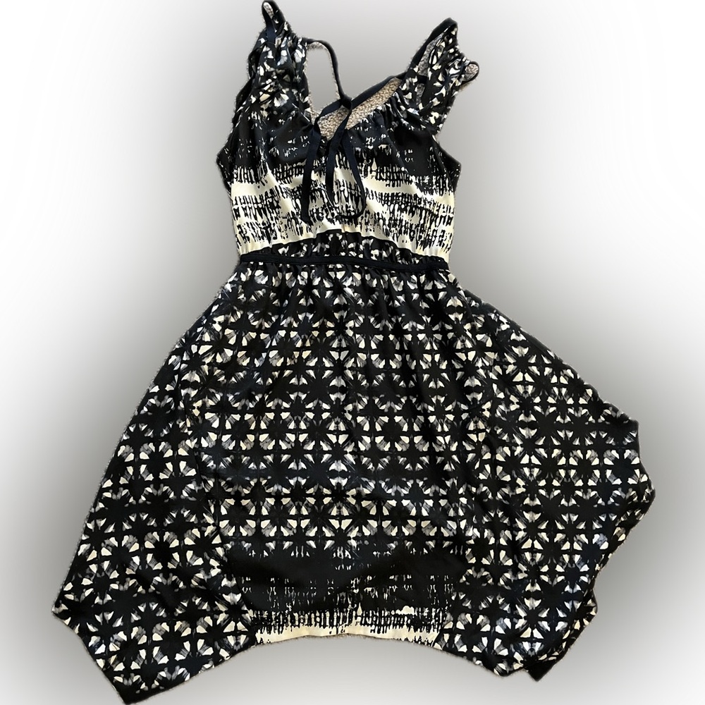 Ecotรฉ crepe handkerchief dress - size small - Picture 3 of 5